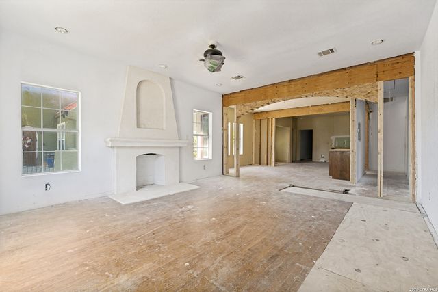 1815 W MAGNOLIA AVE, San Antonio, TX 78201