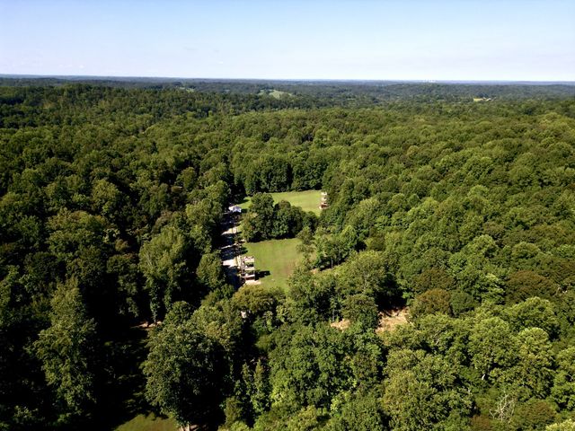 3975 Jarman Hollow Rd, Palmyra, TN 37142