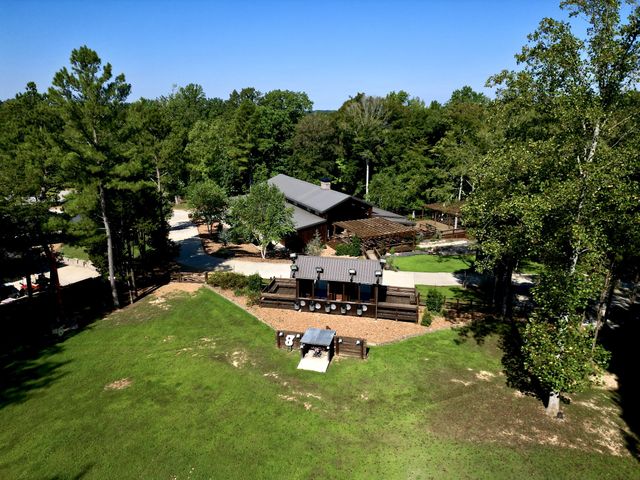 3975 Jarman Hollow Rd, Palmyra, TN 37142