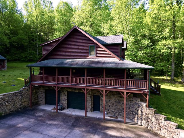 3975 Jarman Hollow Rd, Palmyra, TN 37142