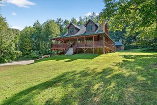 3975 Jarman Hollow Rd, Palmyra, TN 37142