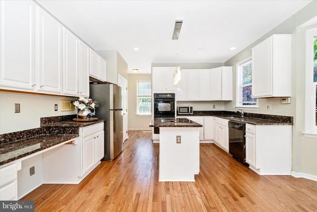 4406 HUNTCHASE DR, Bowie, MD 20720