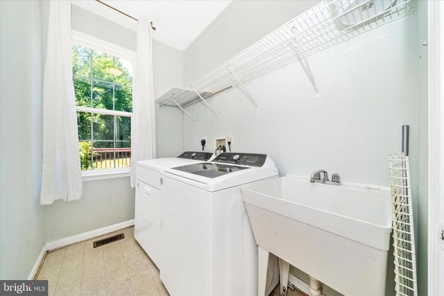 4406 HUNTCHASE DR, Bowie, MD 20720