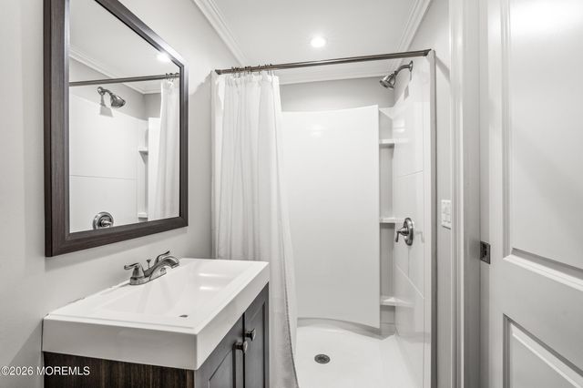 27 Branch Road, Oakhurst, NJ 07755