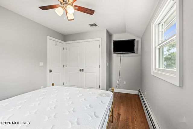 27 Branch Road, Oakhurst, NJ 07755