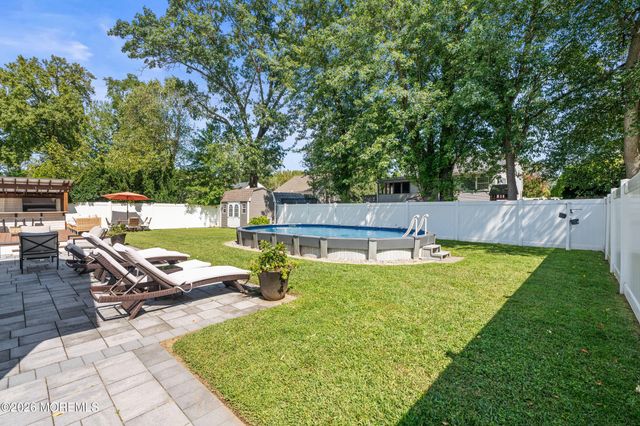 27 Branch Road, Oakhurst, NJ 07755