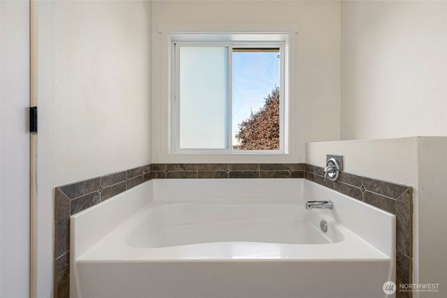 20116 14th Avenue Ct E, Spanaway, WA 98387