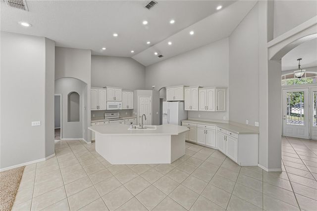 5766 HIGH RIDGE LOOP, Lakeland, FL 33812