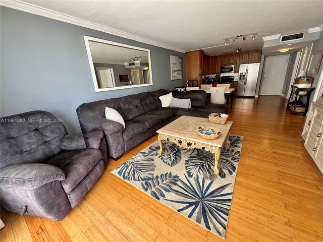 18051 Biscayne Boulevard 503, Aventura, FL 33160