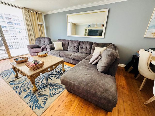 18051 Biscayne Boulevard 503, Aventura, FL 33160