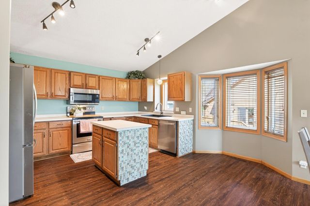 14121 Providence Lane, Savage, MN 55378