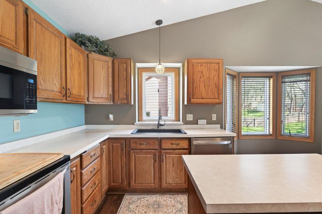 14121 Providence Lane, Savage, MN 55378