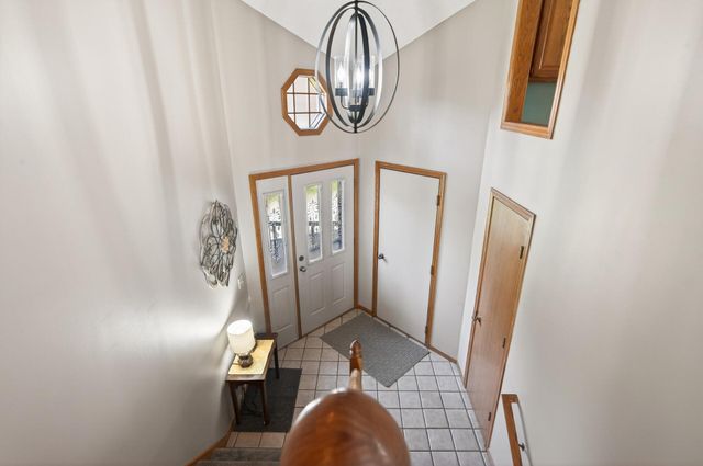 14121 Providence Lane, Savage, MN 55378