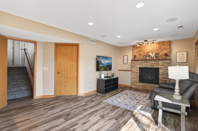 14121 Providence Lane, Savage, MN 55378