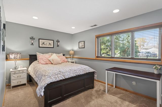 14121 Providence Lane, Savage, MN 55378