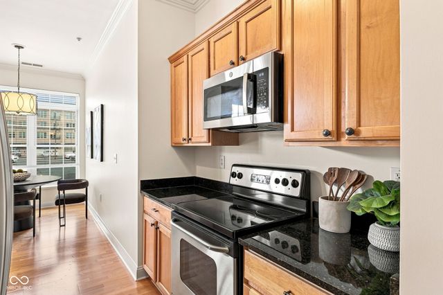 450 E Ohio Street 114, Indianapolis, IN 46204