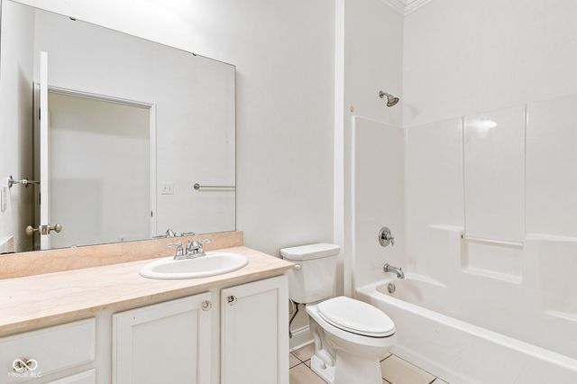 450 E Ohio Street 114, Indianapolis, IN 46204