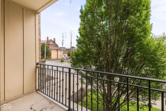 450 E Ohio Street 114, Indianapolis, IN 46204