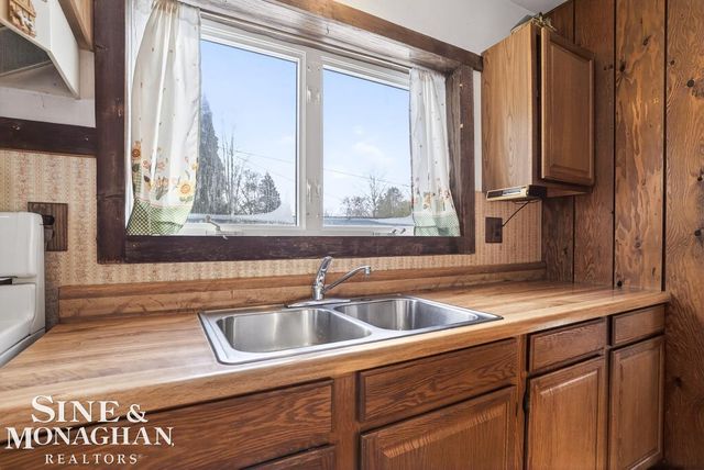 73311 Memphis Ridge Road, Richmond, MI 48062