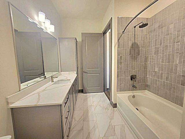 2700 Old Denton Road 3340, Carrollton, TX 75007
