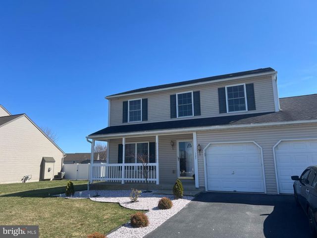 121 NANTUCKET DR, Reading, PA 19605