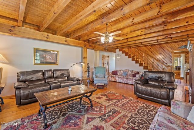 1130 Thompson Bridge Rd, Maryville, TN 37801