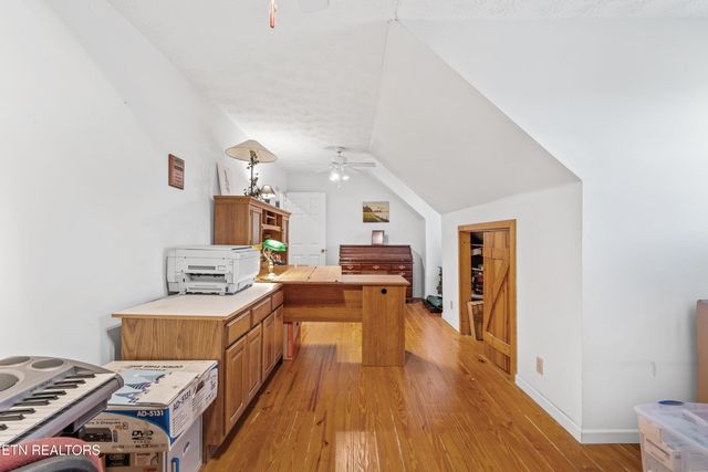 1130 Thompson Bridge Rd, Maryville, TN 37801