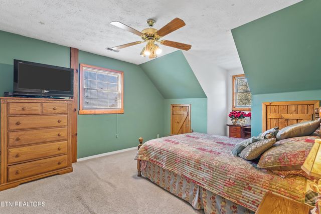 1130 Thompson Bridge Rd, Maryville, TN 37801