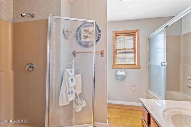 1130 Thompson Bridge Rd, Maryville, TN 37801