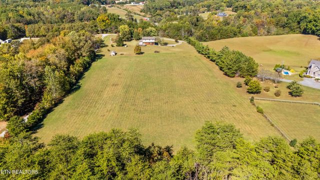 1130 Thompson Bridge Rd, Maryville, TN 37801