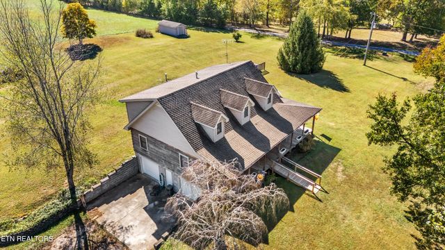 1130 Thompson Bridge Rd, Maryville, TN 37801