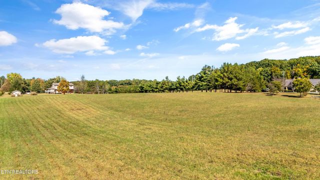 1130 Thompson Bridge Rd, Maryville, TN 37801