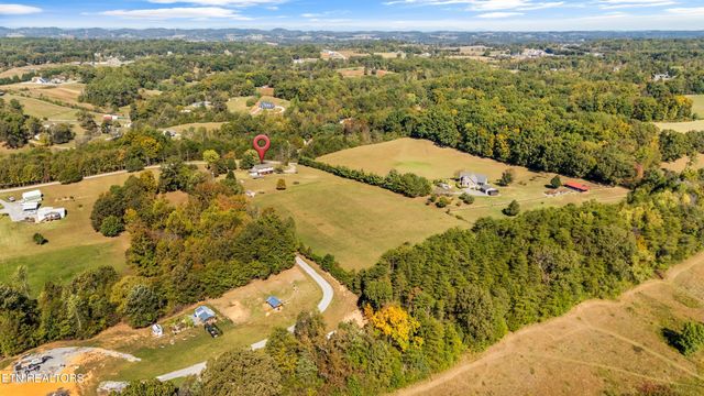 1130 Thompson Bridge Rd, Maryville, TN 37801