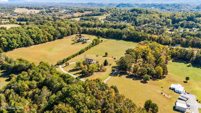 1130 Thompson Bridge Rd, Maryville, TN 37801