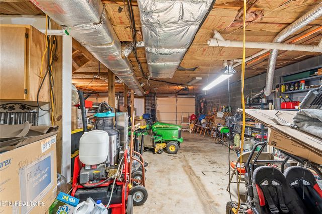 1130 Thompson Bridge Rd, Maryville, TN 37801