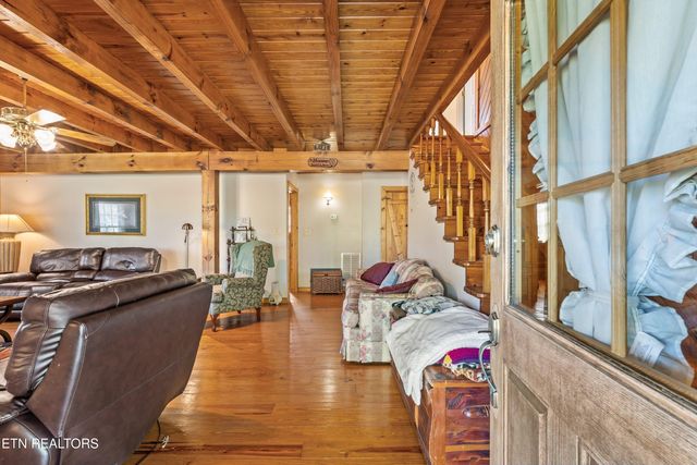 1130 Thompson Bridge Rd, Maryville, TN 37801