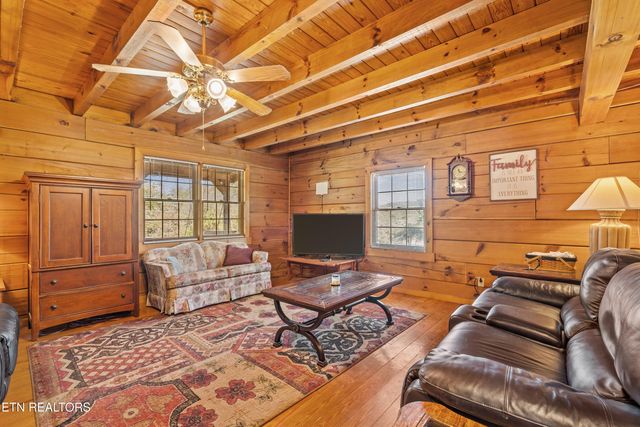 1130 Thompson Bridge Rd, Maryville, TN 37801