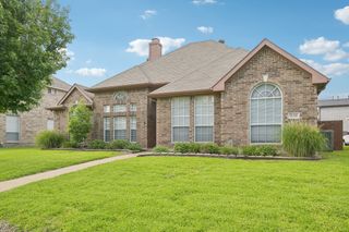 8502 Linda Vista Drive, Rowlett, TX 75088