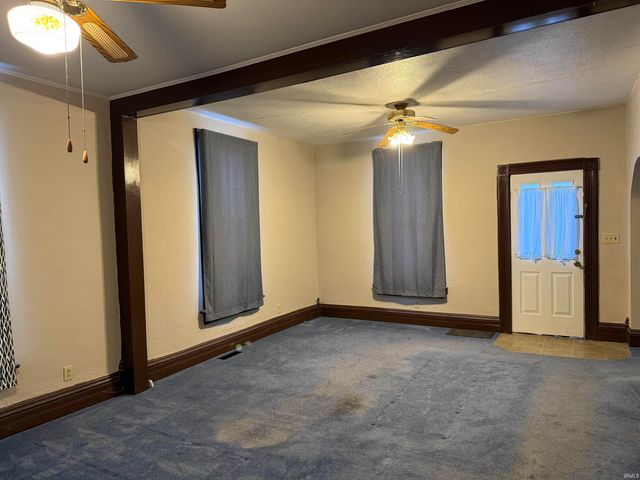 612 Mclean Street, Ligonier, IN 46767