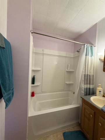 612 Mclean Street, Ligonier, IN 46767