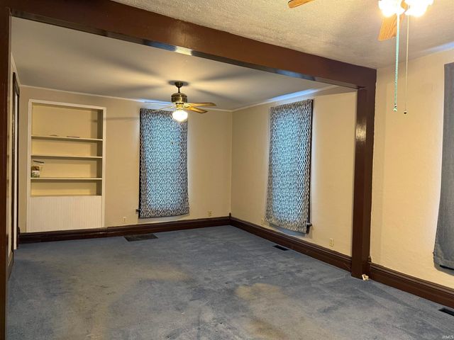 612 Mclean Street, Ligonier, IN 46767