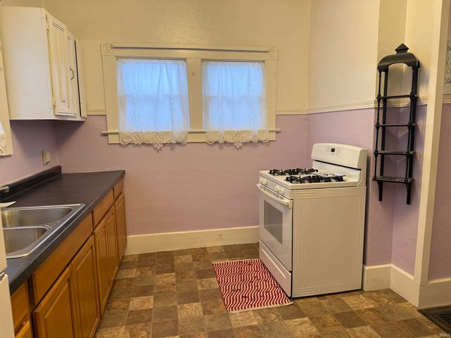 612 Mclean Street, Ligonier, IN 46767