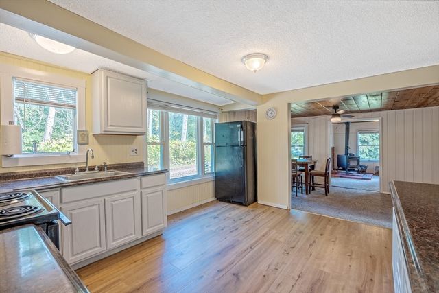 763 Stony Hill Rd, Wilbraham, MA 01095