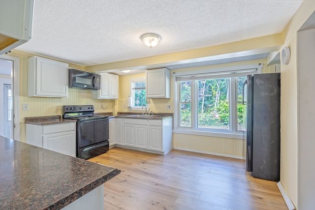 763 Stony Hill Rd, Wilbraham, MA 01095