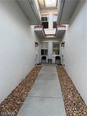 4700 Yacht Harbor DR 622, Naples, FL 34112