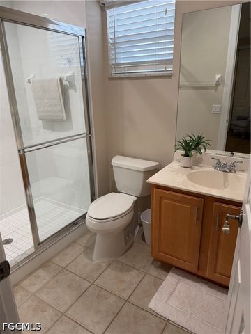 4700 Yacht Harbor DR 622, Naples, FL 34112