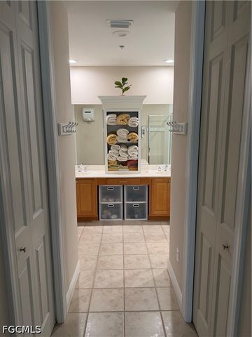 4700 Yacht Harbor DR 622, Naples, FL 34112