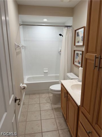 4700 Yacht Harbor DR 622, Naples, FL 34112