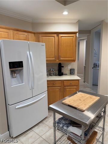 4700 Yacht Harbor DR 622, Naples, FL 34112