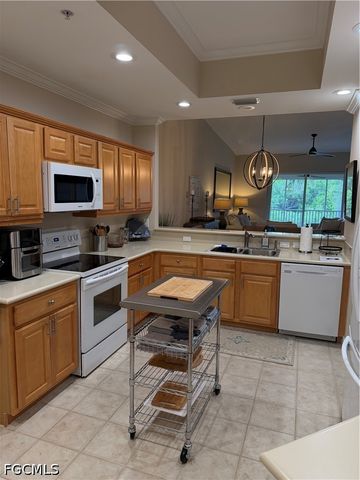 4700 Yacht Harbor DR 622, Naples, FL 34112